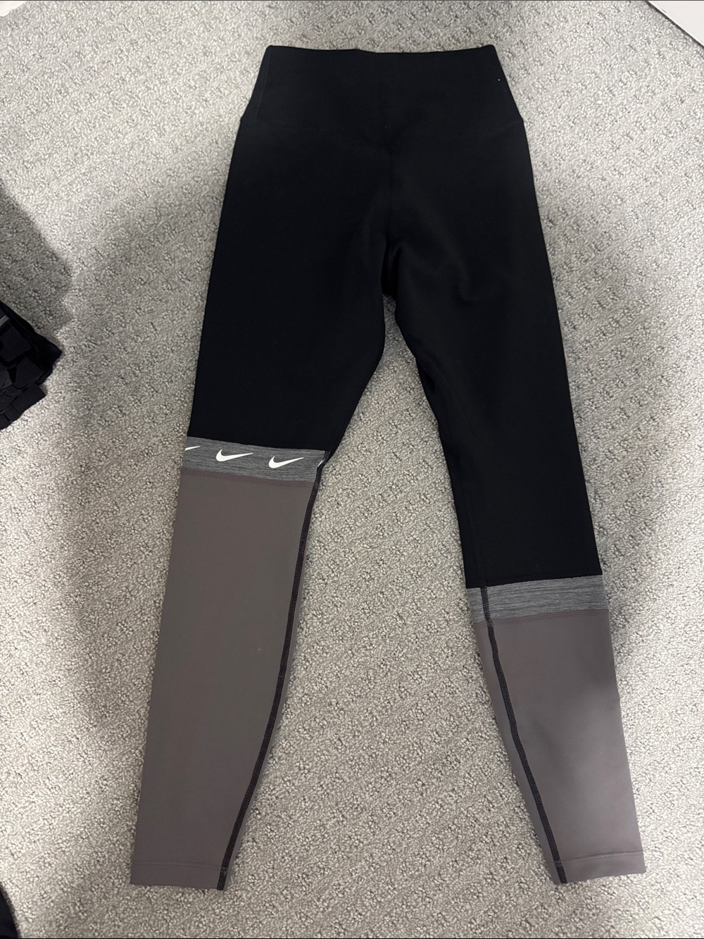 Nike Kids Black and Gray Colorblock Performance Leggings